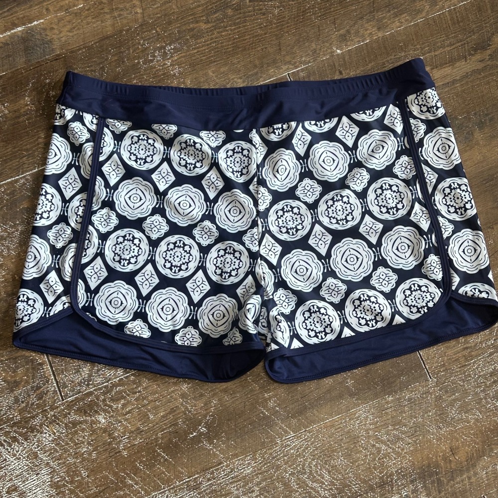 Talisea Womens Plus Size 24W Navy White‎ Geometric Tile Swim Shorts Board Shorts